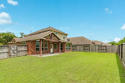 101 Long Meadow Ct, Clute, TX 77531 - Photo 6