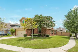 101 Long Meadow Ct, Clute, TX 77531 - Photo 2