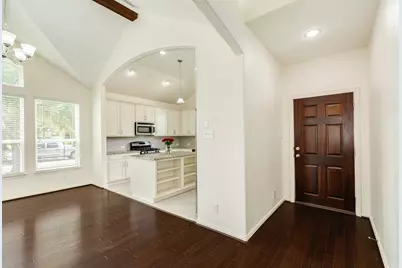 101 Long Meadow Ct, Clute, TX 77531 - Photo 8