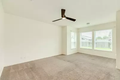 101 Long Meadow Ct, Clute, TX 77531 - Photo 22