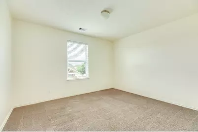 101 Long Meadow Ct, Clute, TX 77531 - Photo 32