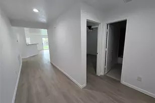 427 Remington Heights Dr, Houston, TX 77073 - Photo 2