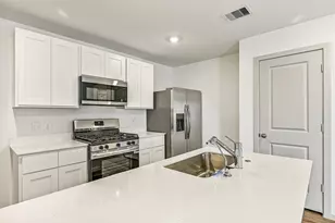 1015 Bluegill Dr, Alvin, TX 77511 - Photo 6