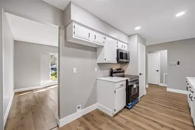 4515 Mossygate Drive, Spring, TX 77373 - Photo 8
