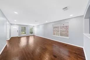 5811 Vineyard Hill Dr, Pearland, TX 77581 - Photo 10