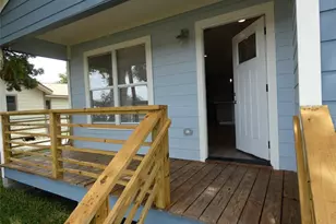 8215 Canyon St, Houston, TX 77051 - Photo 2