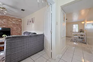 12223 Sharpview Dr, Houston, TX 77072 - Photo 8