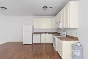 409 Beto St, Huntsville, TX 77340 - Photo 6