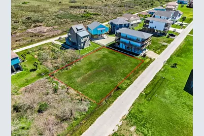 938 Melody Lane, Crystal Beach, TX 77650 - Photo 2