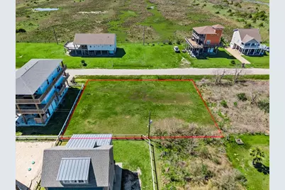 938 Melody Lane, Crystal Beach, TX 77650 - Photo 8
