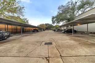 9707 Richmond Ave, Houston, TX 77042 - Photo 32