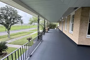 2149 Lakeshore Dr, Port Arthur, TX 77640 - Photo 18