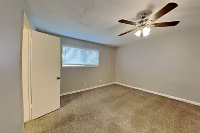 3103 Heritage Green Drive, Pearland, TX 77581 - Photo 6