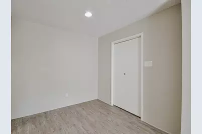 12905 Woodforest Bl #704, Houston, TX 77015 - Photo 6