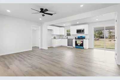 370 W Bolivar Street, Vidor, TX 77662 - Photo 4