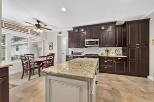 2907 Prairie Hill Ct, Houston, TX 77059 - Photo 6