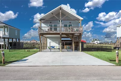 2285 E Lobster Street, Crystal Beach, TX 77650 - Photo 1