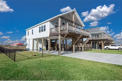2285 E Lobster Street, Crystal Beach, TX 77650 - Photo 2