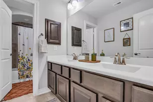 12253 Seagrape Ln, Conroe, TX 77304 - Photo 16