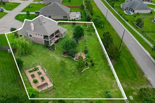 12253 Seagrape Ln, Conroe, TX 77304 - Photo 2