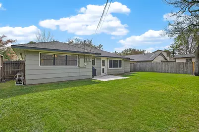 4746 Kinglet Street, Houston, TX 77035 - Photo 34
