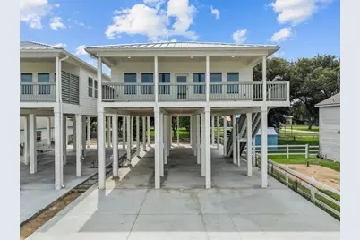 510 2nd Street, San Leon, TX 77539 - Photo 2