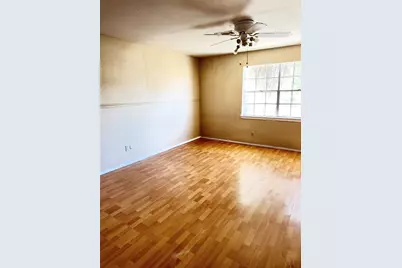 7818 Grove Ridge Drive, Houston, TX 77061 - Photo 6