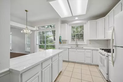 88 Laughing Brook Court, The Woodlands, TX 77380 - Photo 6