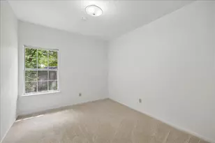 88 Laughing Brook Ct, The Woodlands, TX 77380 - Photo 20