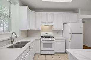 88 Laughing Brook Ct, The Woodlands, TX 77380 - Photo 8