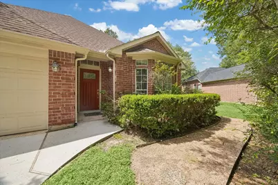 88 Laughing Brook Court, The Woodlands, TX 77380 - Photo 2