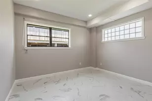 12928 John Reynolds Rd, Galveston, TX 77554 - Photo 12