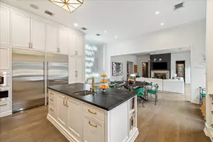 2520 Del Monte Dr, Houston, TX 77019 - Photo 24