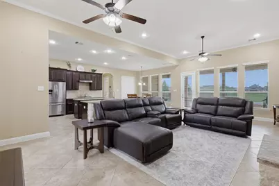 5111 Landon Lane, Baytown, TX 77523 - Photo 16