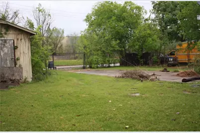 1403 E 36th Street, Houston, TX 77022 - Photo 1