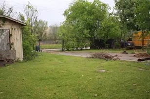1403 E 36th St, Houston, TX 77022 - Photo 1