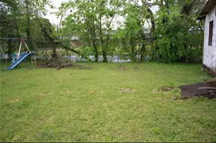 1403 E 36th St, Houston, TX 77022 - Photo 4