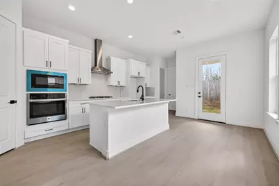 4340 Avron Drive, Stafford, TX 77477 - Photo 8