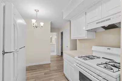 102 Strand St Street #31, Galveston, TX 77550 - Photo 2