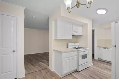 102 Strand St Street #31, Galveston, TX 77550 - Photo 4