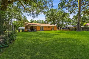 235 Crestway St, Trinity, TX 75862 - Photo 18