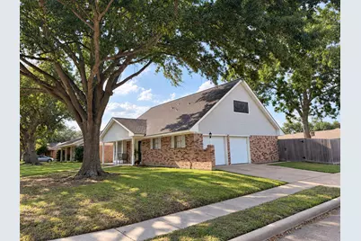 1022 Grace Street, Deer Park, TX 77536 - Photo 2