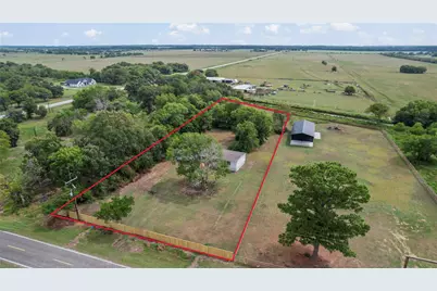 4237 S Main Street, Anahuac, TX 77514 - Photo 2