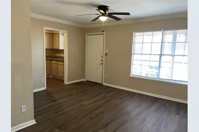 4710 Airport Boulevard #203, Houston, TX 77048 - Photo 4