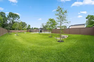 2106 Dewalt St, Houston, TX 77088 - Photo 18