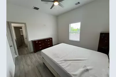 3407 Sakowitz Street #B, Houston, TX 77026 - Photo 10