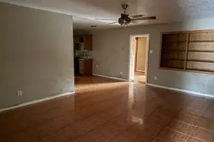 1309 Velma St, Deer Park, TX 77536 - Photo 4