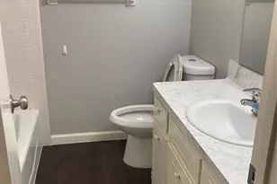 1812 Parkcrest St, Alvin, TX 77511 - Photo 6