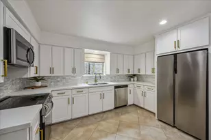 11418 Ash Creek Dr, Houston, TX 77043 - Photo 12