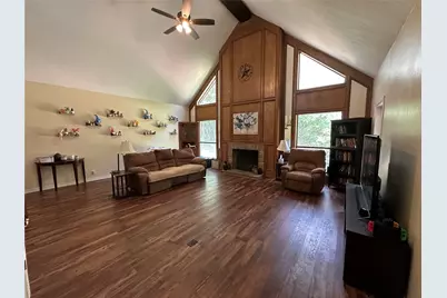 180 Laurie Lane, Silsbee, TX 77656 - Photo 2